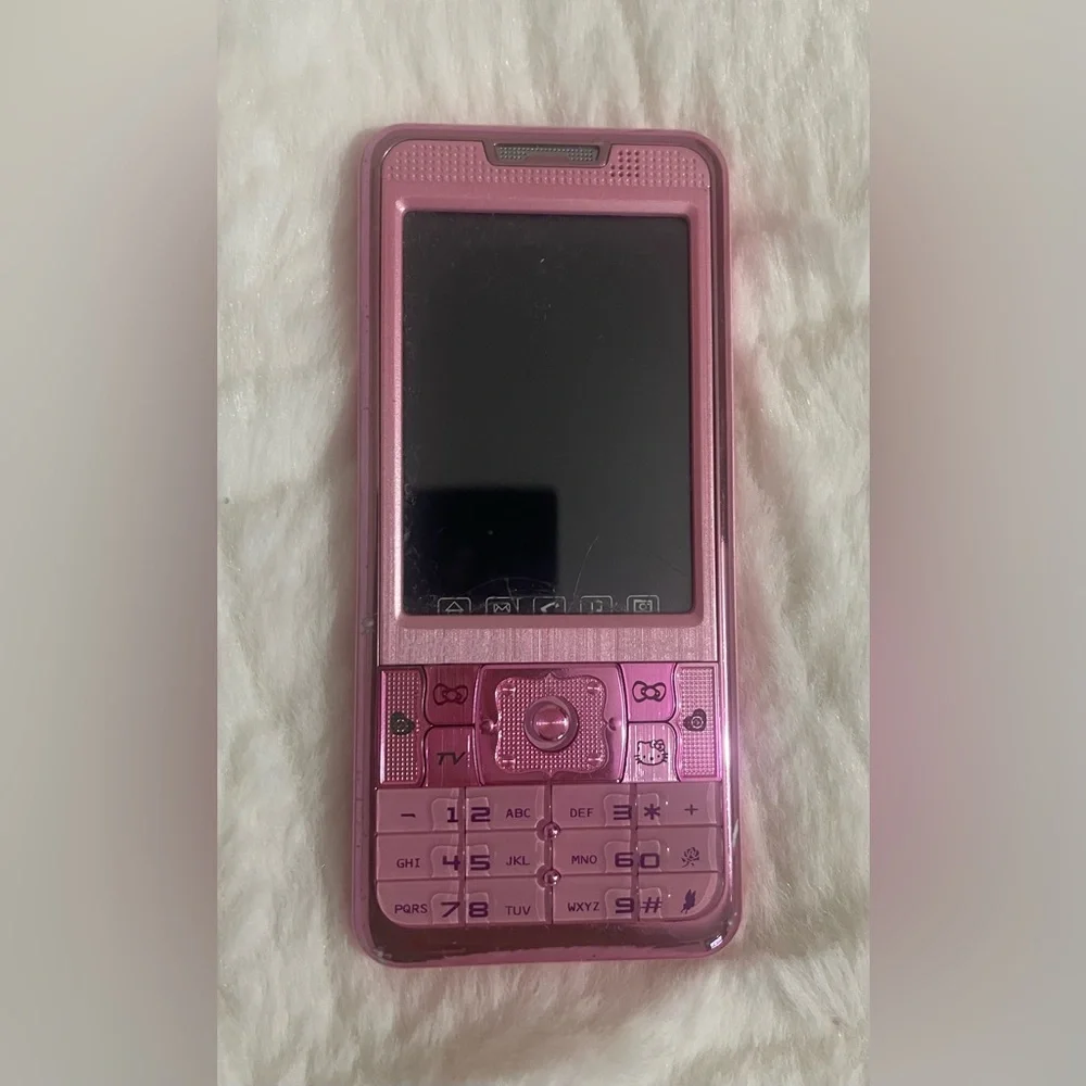RARE Hello Kitty Kisen K3000 Cell Mobile Phone HK LIMITED EDITION 💕💕💕